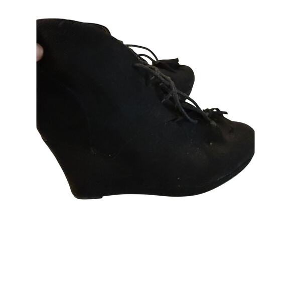 Report Black Suede Wedge Booties Women's Size 9 Fringe Tassel Ties - Picture 7 of 13